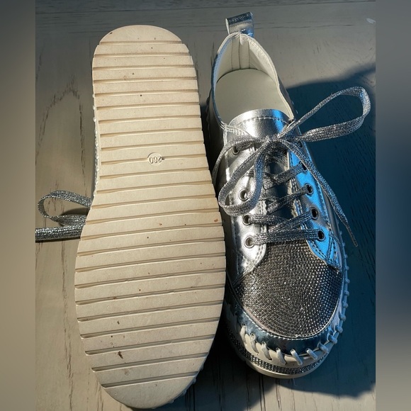 Metallic Silver Rhinestone Platform Sneakers with Espadrille Like Sole Size 8.5 - Picture 8 of 8